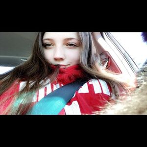 Meet your Posher, Haley